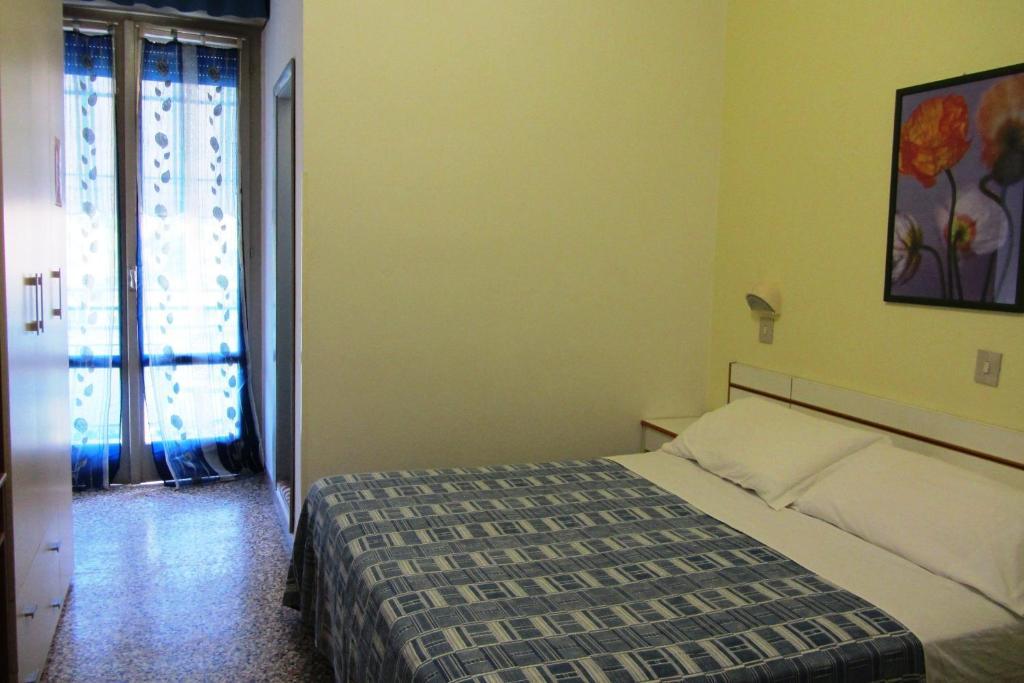 Hotel Toledo Rimini Bagian luar foto