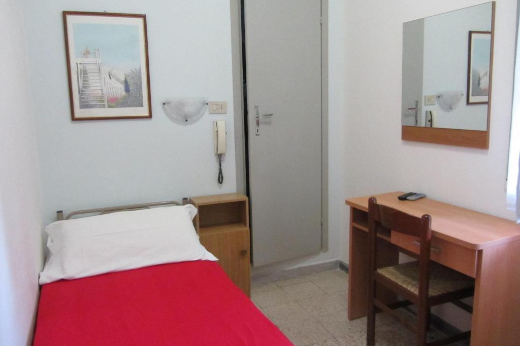 Hotel Toledo Rimini Bagian luar foto